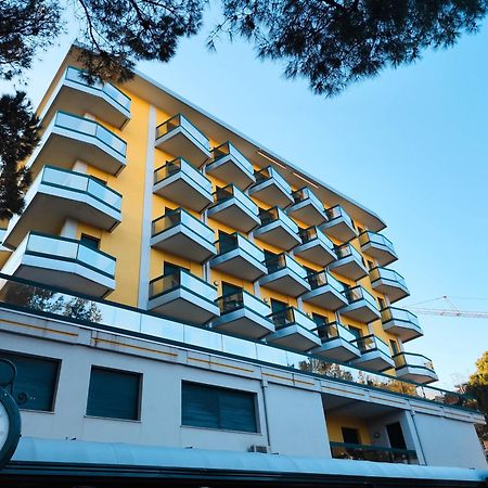 Costa Del Sol Apartment Лидо ди Йезоло Екстериор снимка