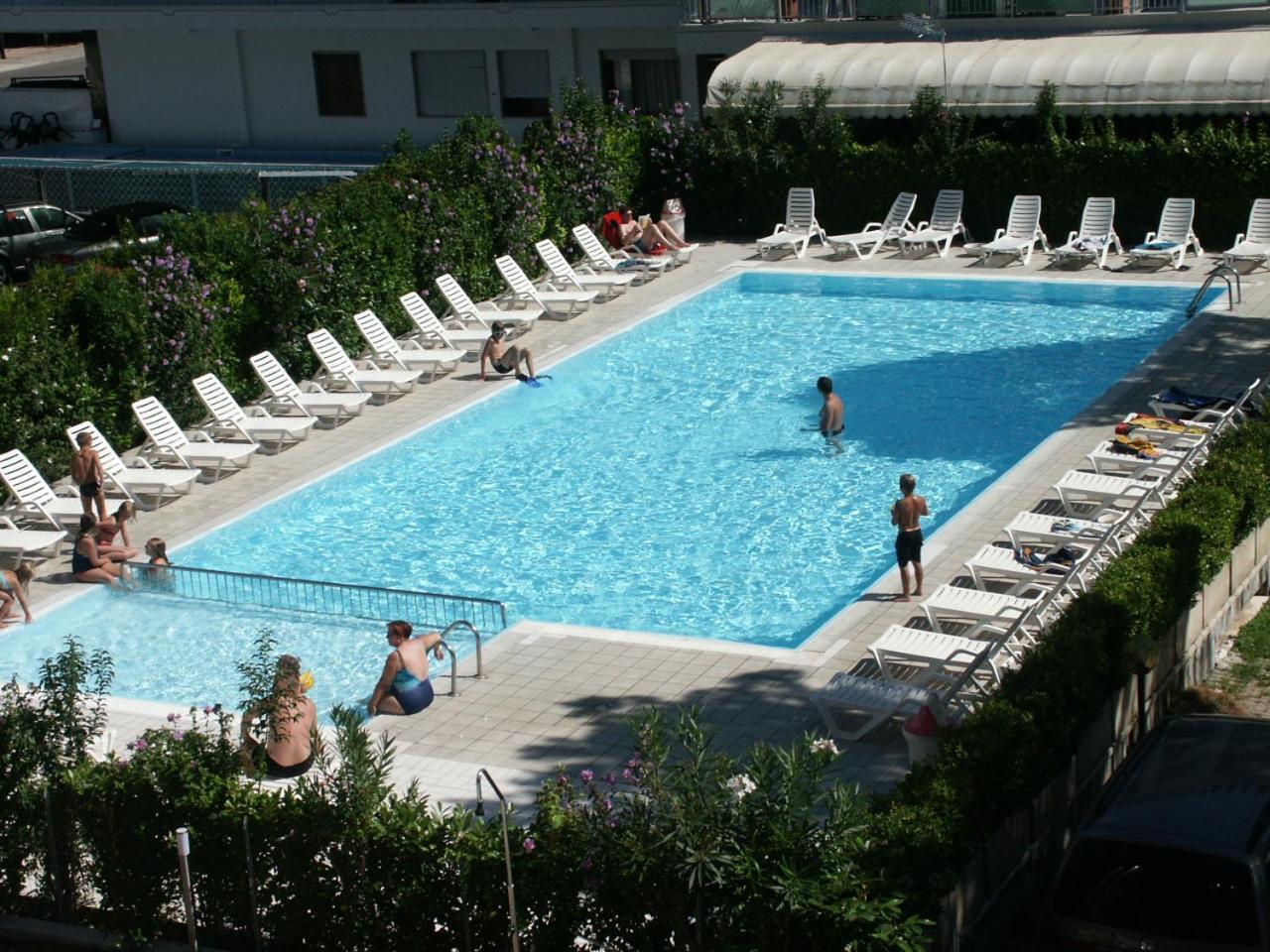 Costa Del Sol Apartment Лидо ди Йезоло Екстериор снимка